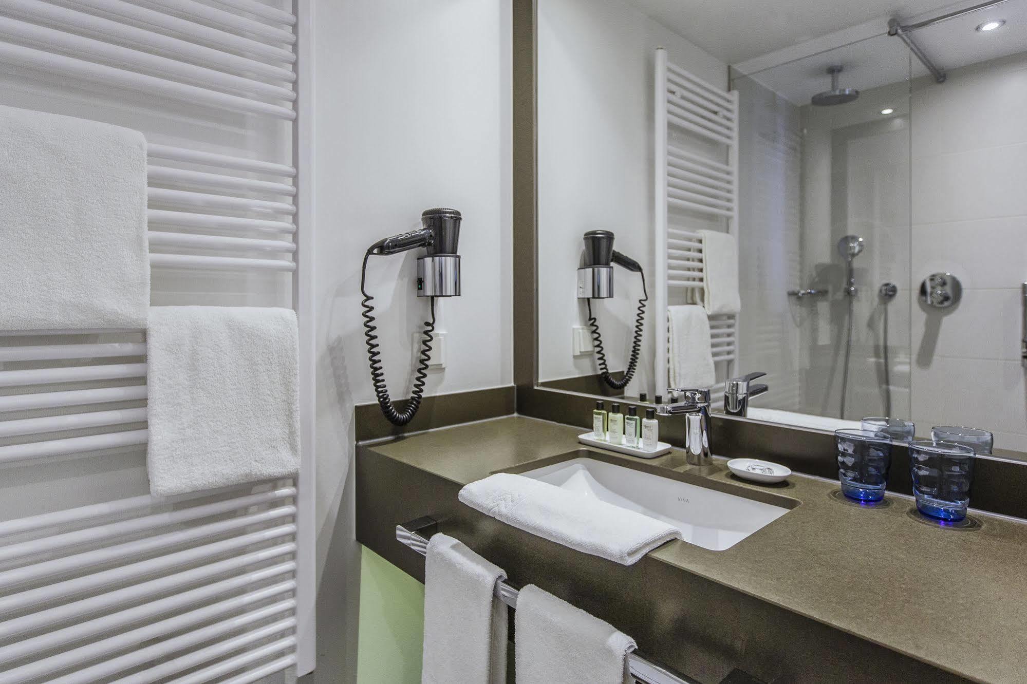 The Alex Hotel Freiburg Bagian luar foto
